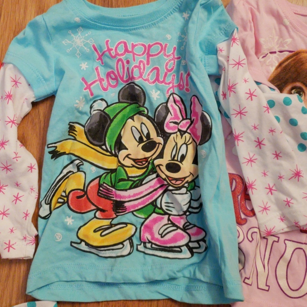 Disney mickey minnie holiday top - Picture 1 of 1